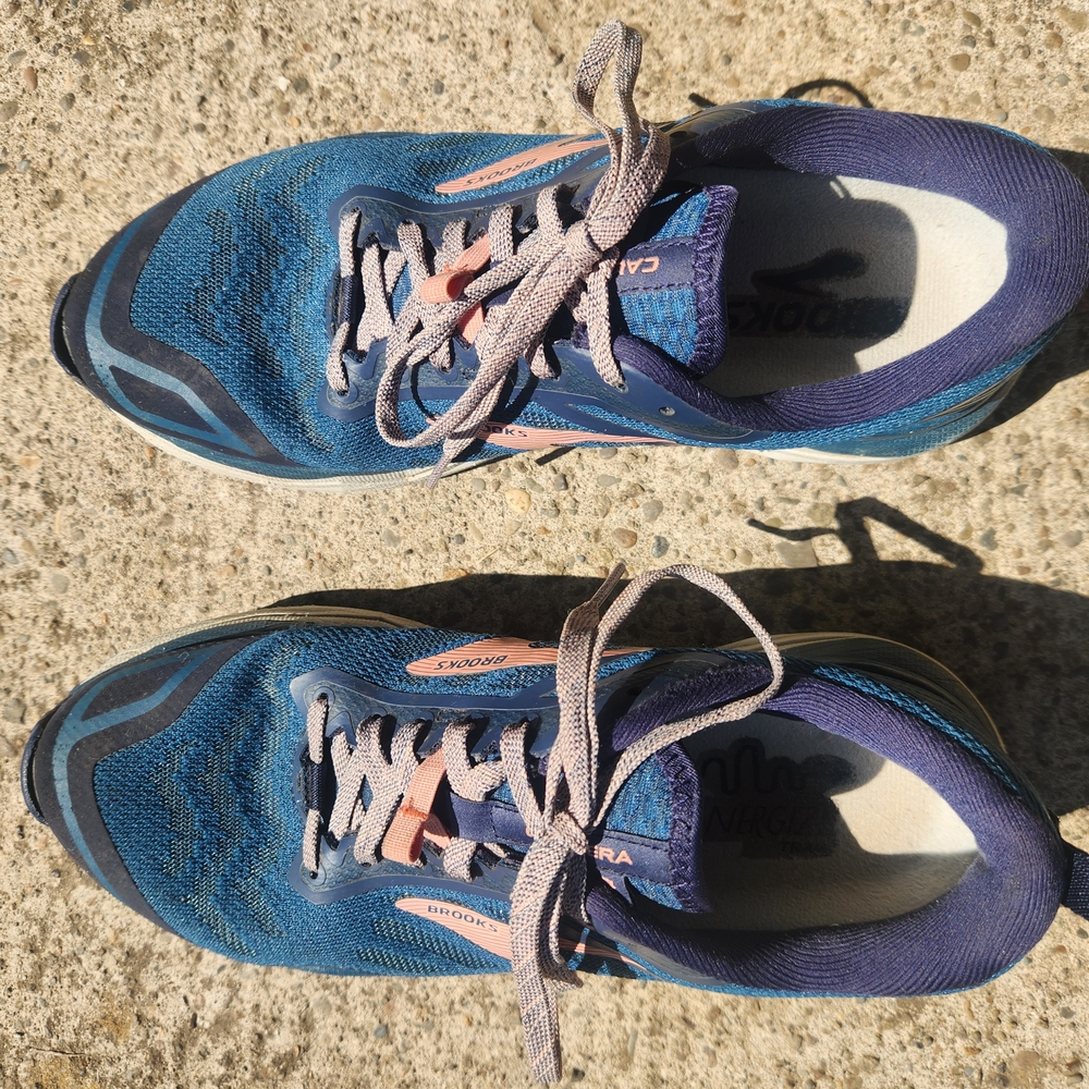 Brooks Caldera 4 trail runner W sz 9
